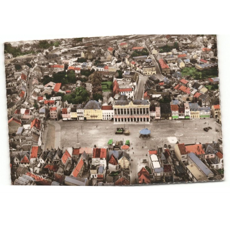 HAZEBROUCK: l'hôtel de ville vue aérienne 11X15 - très bon état