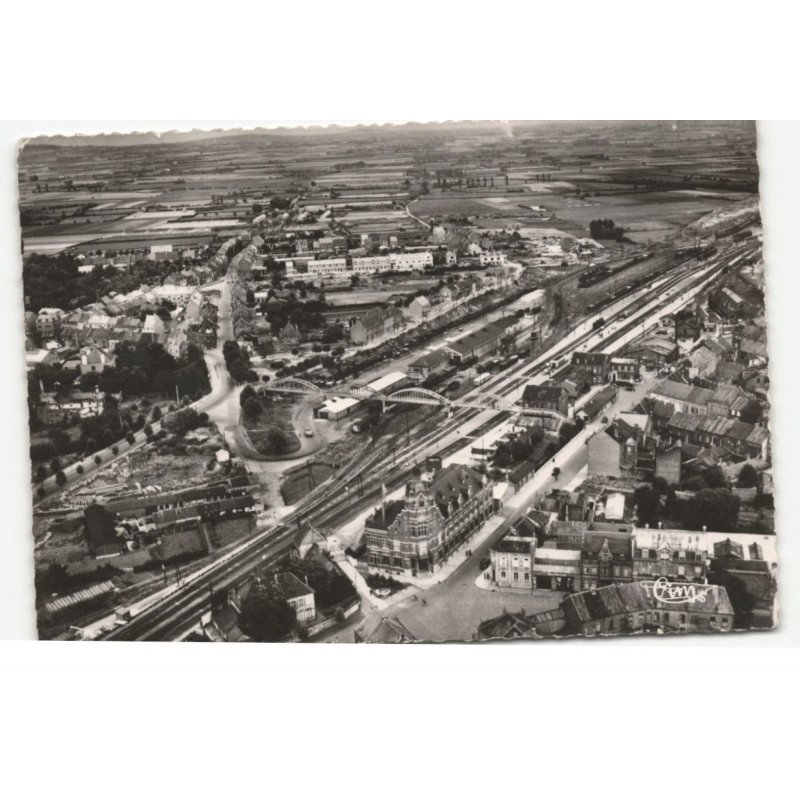 HAZEBROUCK: la poste, la gare vue aérienne 11X15 - très bon état