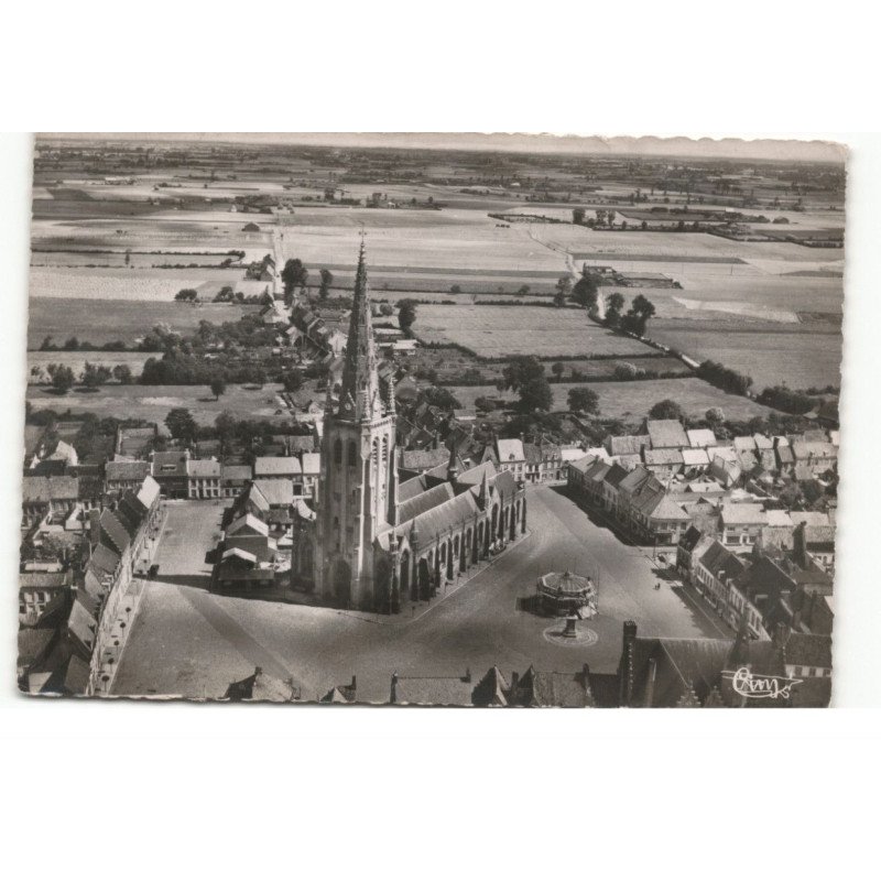 HONDSCHOOTE: vue aérienne, l'église vue aérienne 11X15 - très bon état