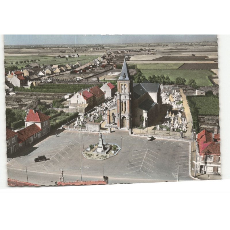 GHYVELDE: l'église vue aérienne 10X15 - très bon état