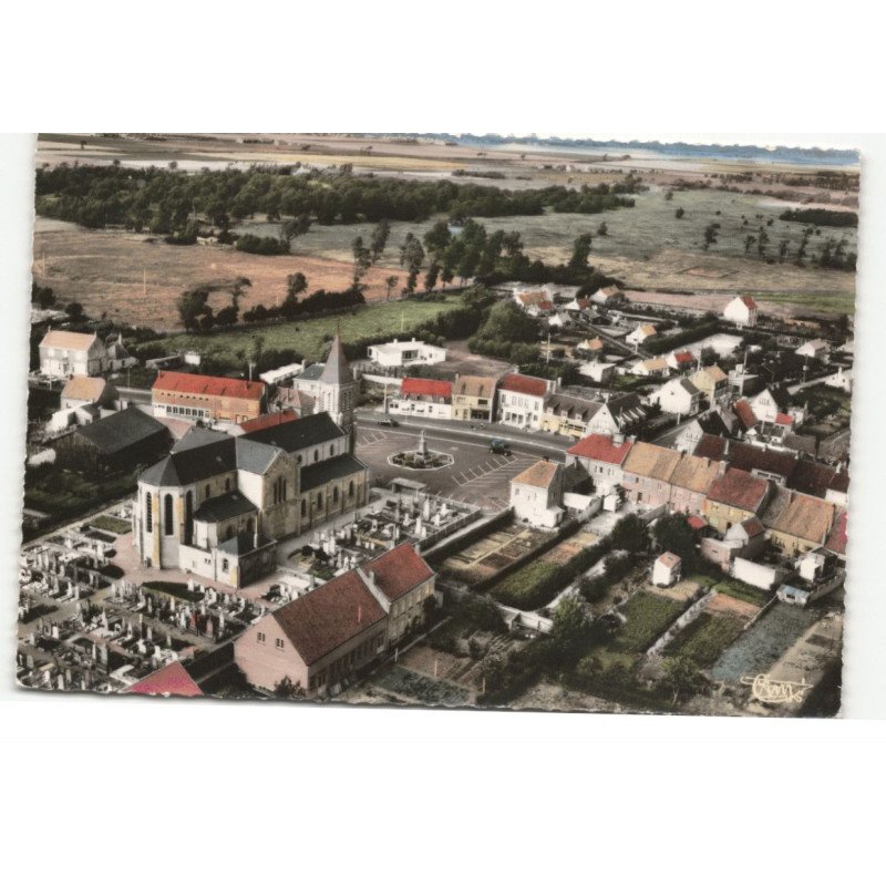 GHYVELDE: grand' place vue aérienne 10X15 - très bon état