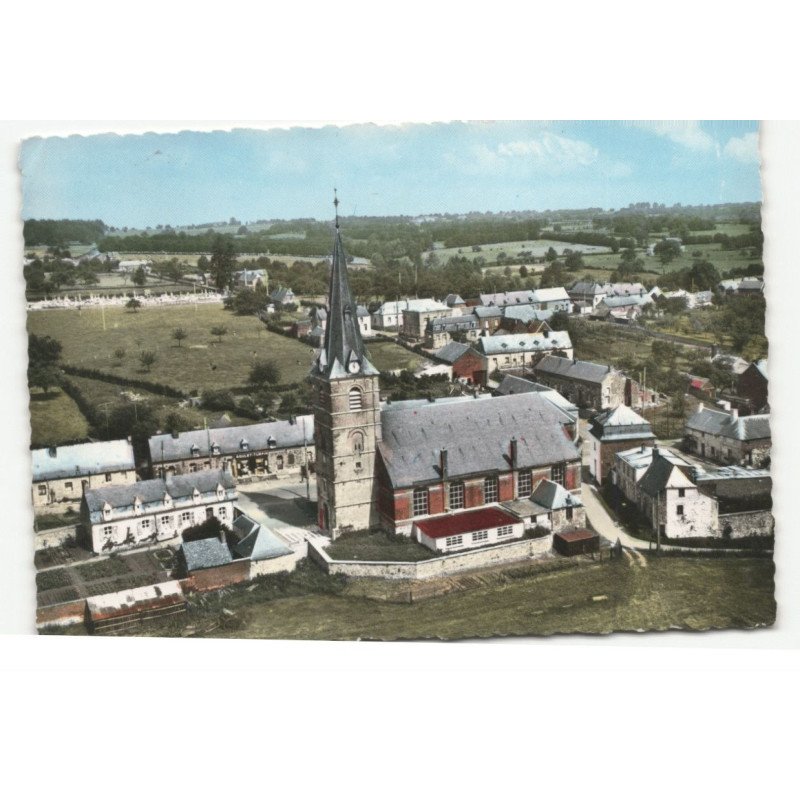 FELLERIES: l'église saint-lambert vue aérienne 10X15 - très bon état