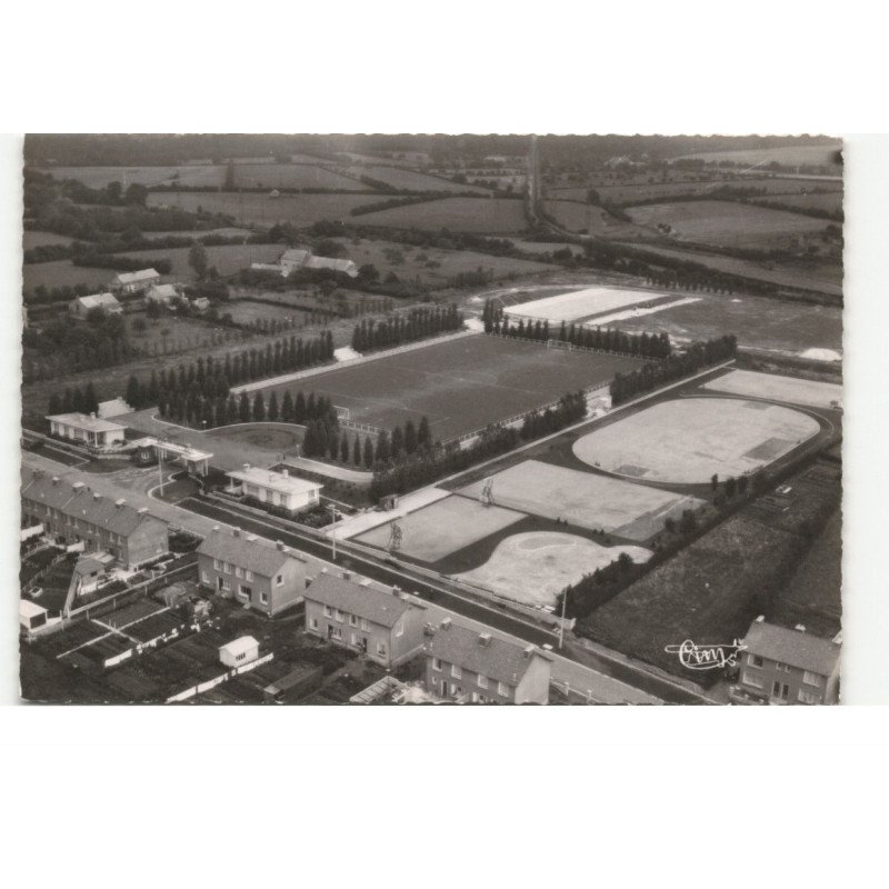 FOURMIES: le terrain des sports vue aérienne 10X15 - très bon état