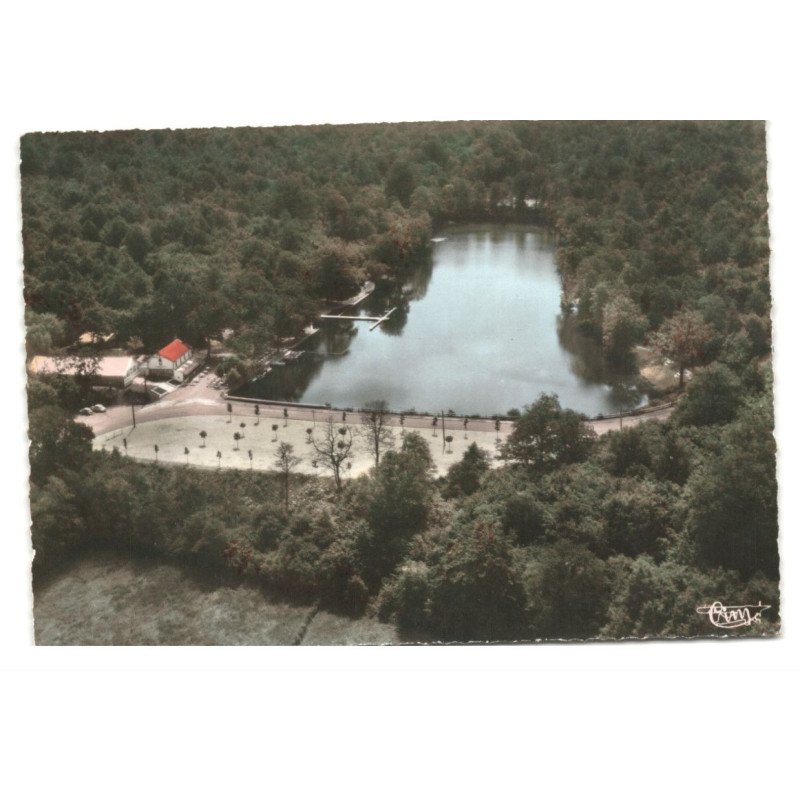 FOURMIES: l'étang des moines vue aérienne 10X15 - très bon état