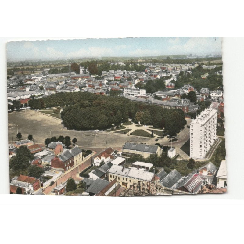 FOURMIES: la place verte vue aérienne 10X15 - très bon état