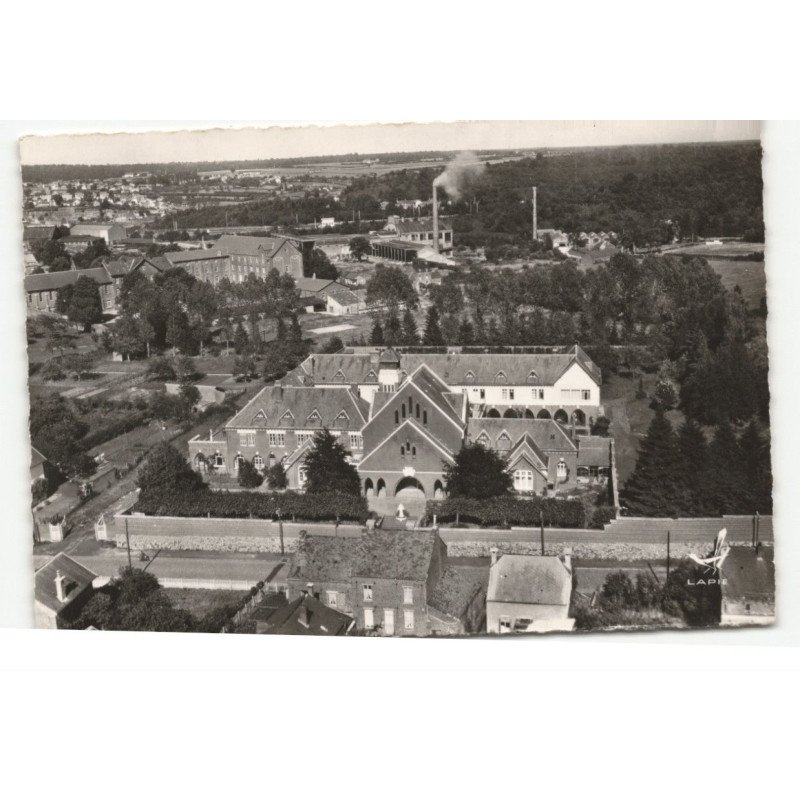 FOURMIES: le monastère vue aérienne 10X15 - très bon état