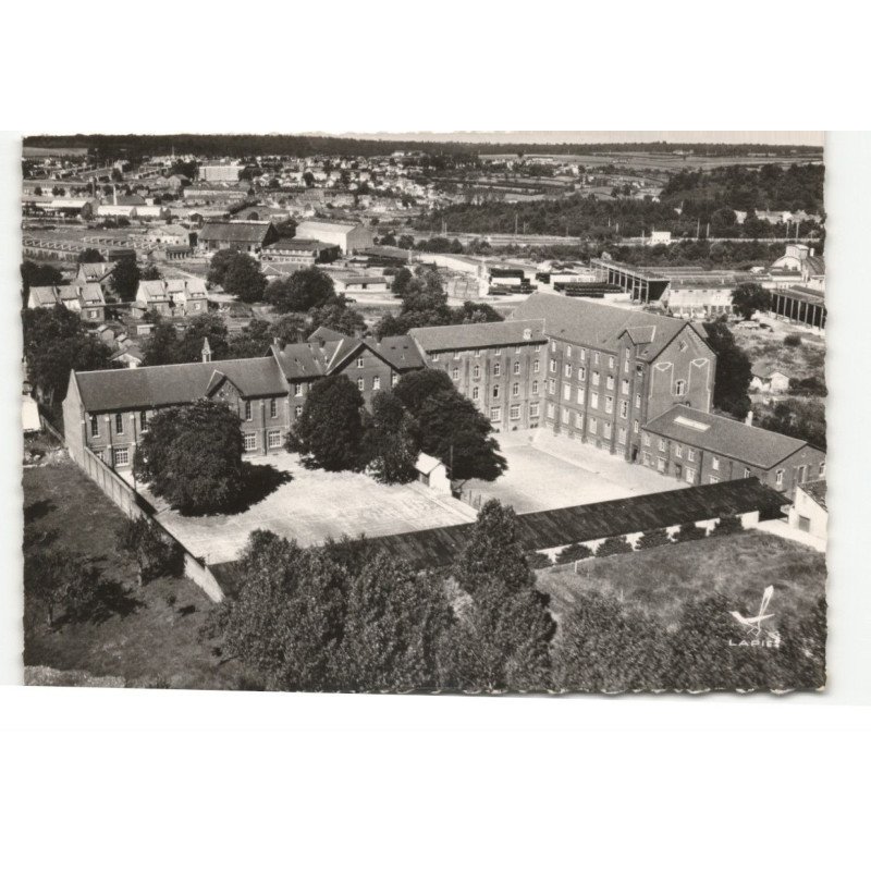 FOURMIES: institution saint-pierre vue aérienne 10X15 - très bon état