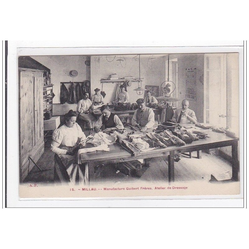 MILLAU : manufacture guibert freres, atelier de dressage - tres bon etat