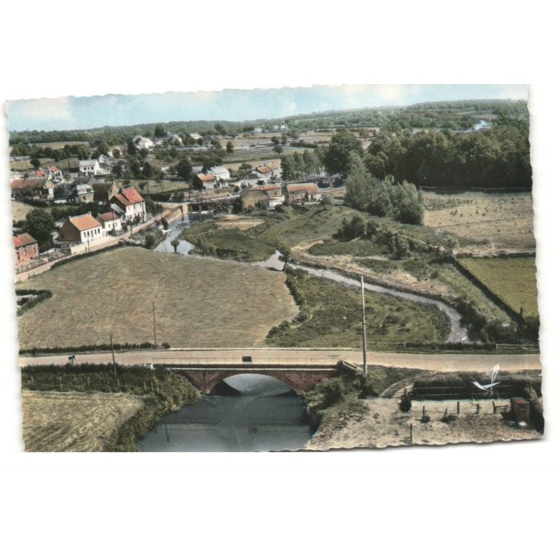 FELLERIES-LIESSIES: pont de la ville et la chute vue aérienne 10X15 - très bon état