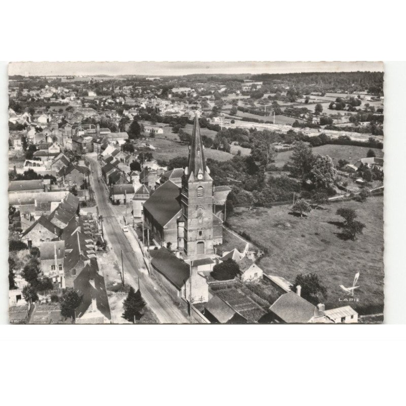FELLERIES: vue générale vue aérienne 10X15 - très bon état