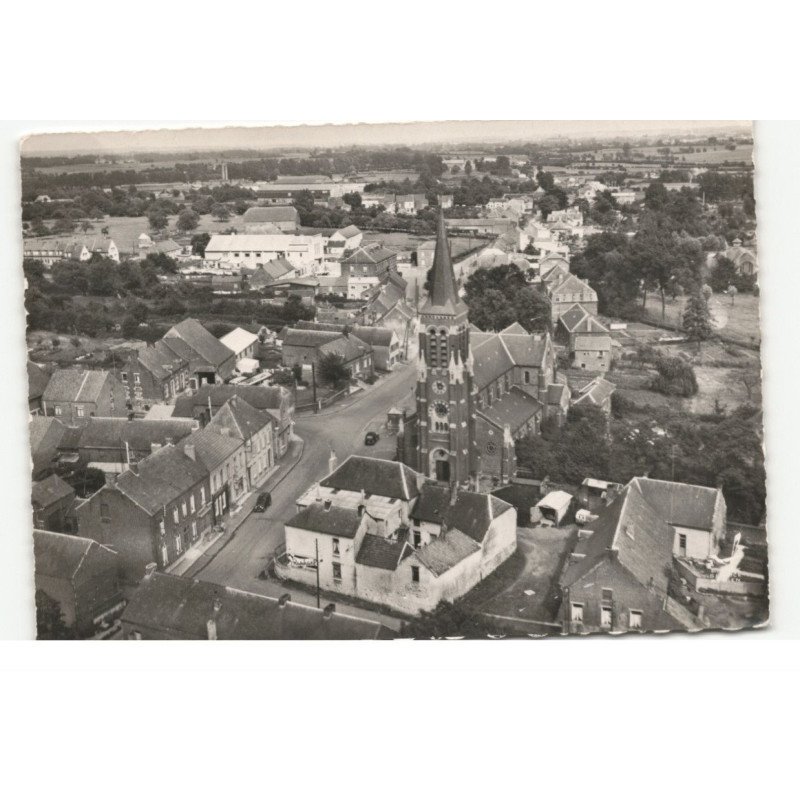 FEIGNIES: l'église vue aérienne 10X15 - très bon état