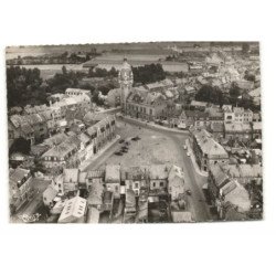 ESTAIRES: grand' place vue aérienne 10X15 - très bon état