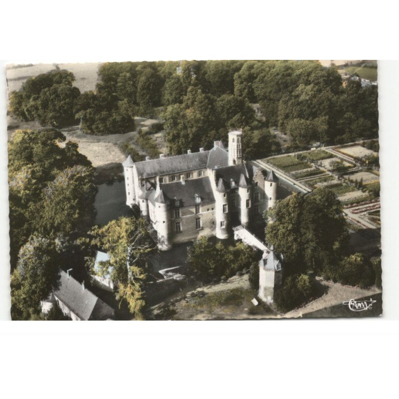 ESQUELBECQ: le château vue aérienne 10X15 - très bon état