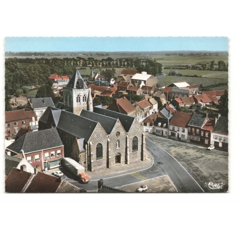 ESQUELBECQ: l'église vue aérienne 10X15 - très bon état