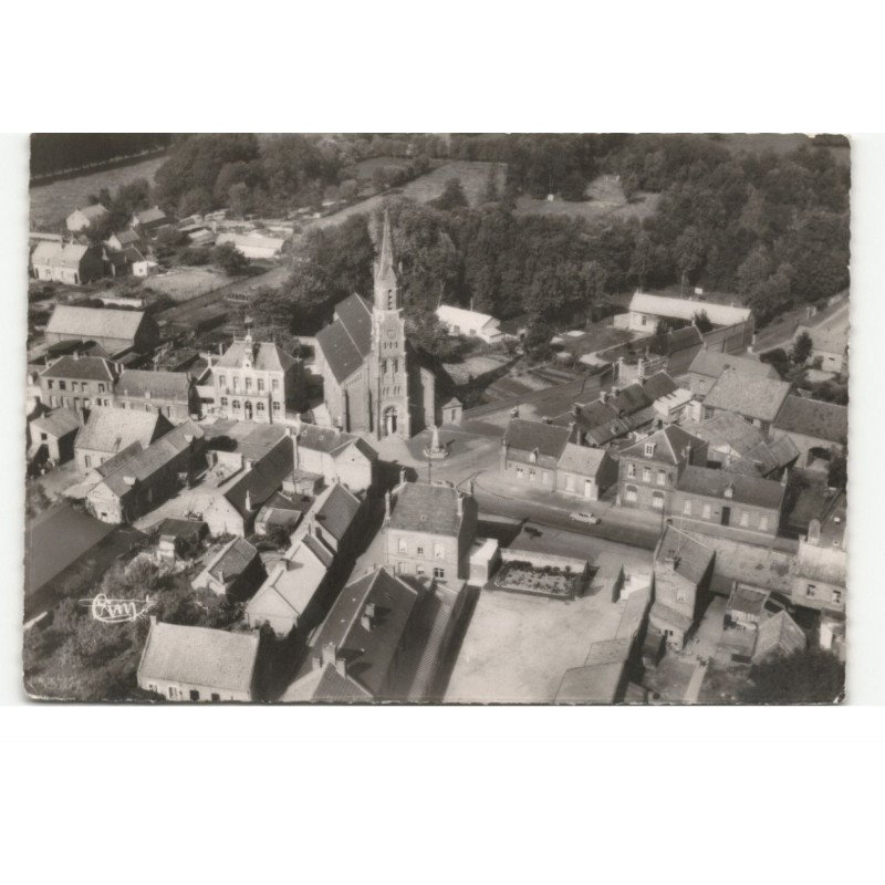 ESCAUDOEUVRES: l'église vue aérienne 10X15 - très bon état