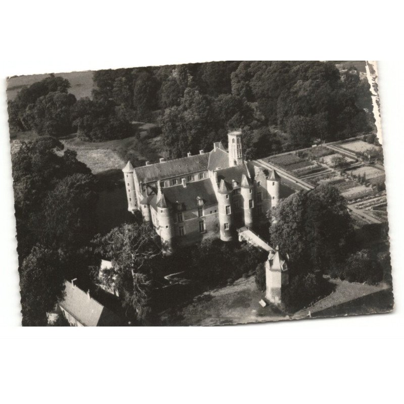 ESQUELBEC: le château vue aérienne 10X15 - très bon état