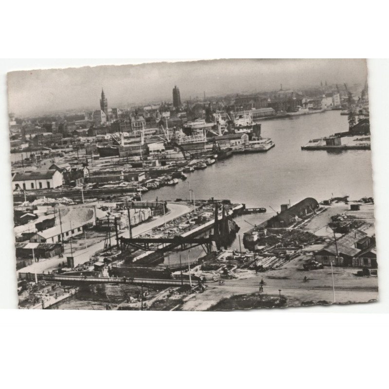 DUNKERQUE: vue gébnérale prise du phare vue aérienne 10X15 - très bon état