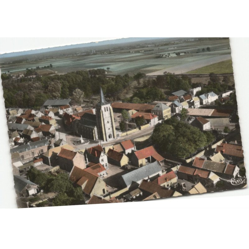 ESQUERCHIN: place de l'église vue aérienne 10X15 - très bon état