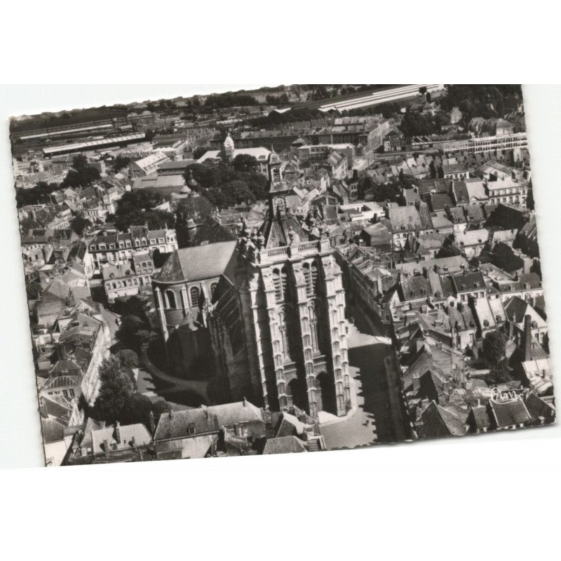 DOUAI: l'église saint-pierre vue aérienne 10X15 - très bon état