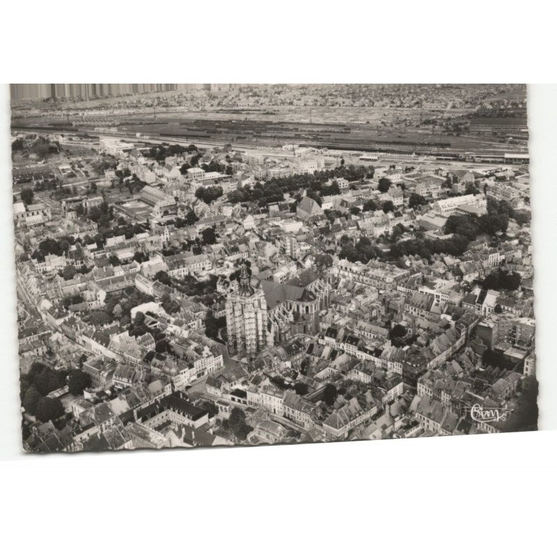 DOUAI: vue aérienne 10X15 - très bon état