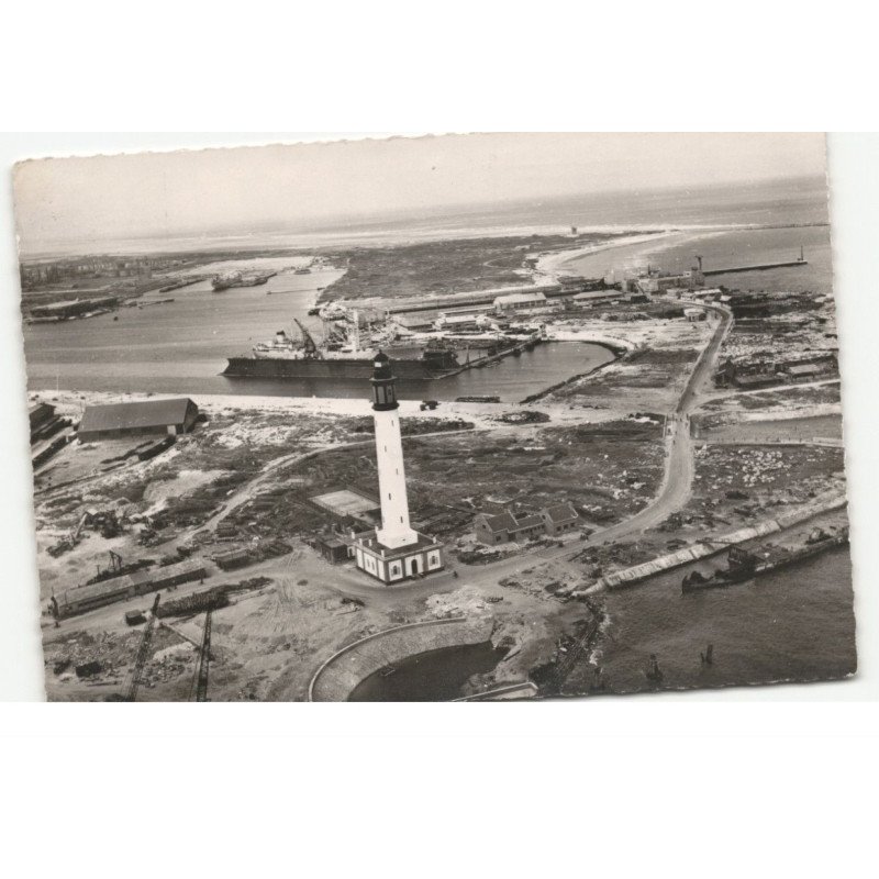 DUNKERQUE: le phare et bassin d'évolution vue aérienne 10X15 - très bon état
