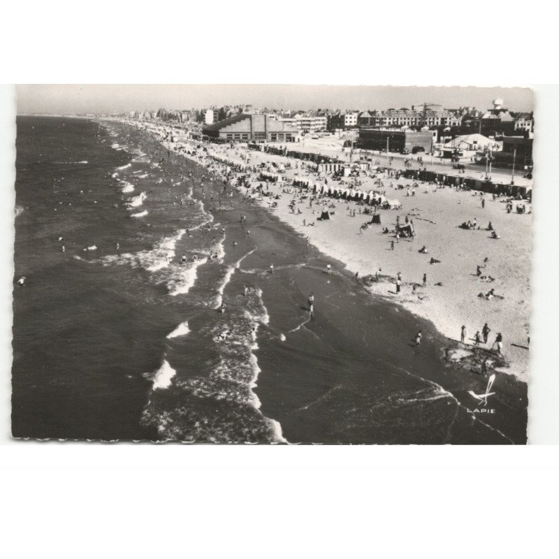 DUNKERQUE: la plage vue aérienne 10X15 - très bon état