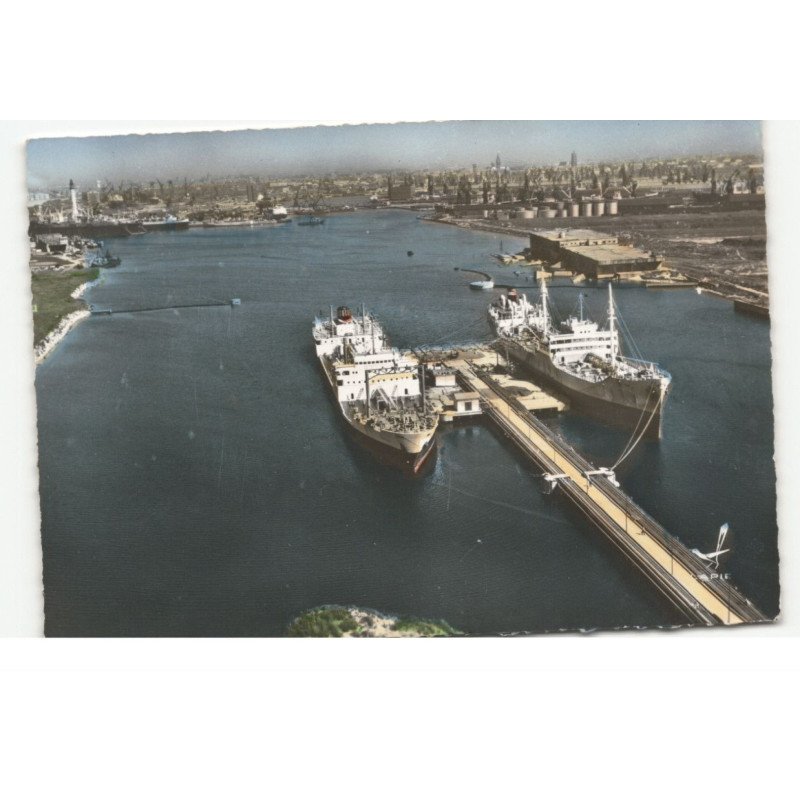 DUNKERQUE: le port vue aérienne 10X15 - très bon état
