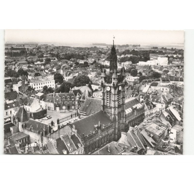 DOUAI: vue aérienne 10X15 - très bon état