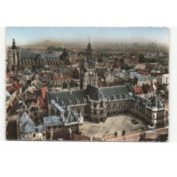 DOUAI: le beffroi vue aérienne 10X15 - très bon état