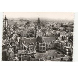 DOUAI: le beffroi vue aérienne 10X15 - très bon état