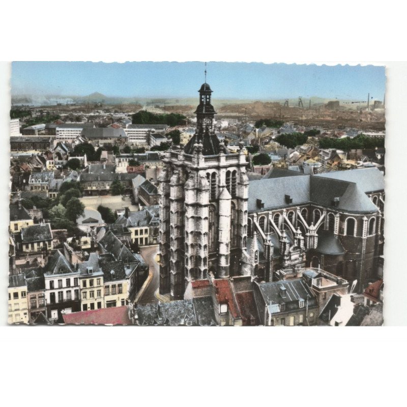 DOUAI: église saint-pierre vue aérienne 10X15 - très bon état