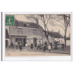 CHERY : place de la republique, cote sud - tres bon etat