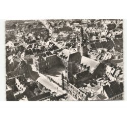 DOUAI: l'hôtel de ville vue aérienne 10X15 - très bon état