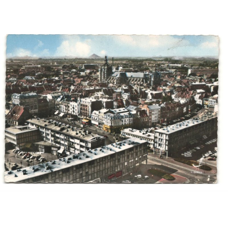 DOUAI: vue aérienne 10X15 - très bon état