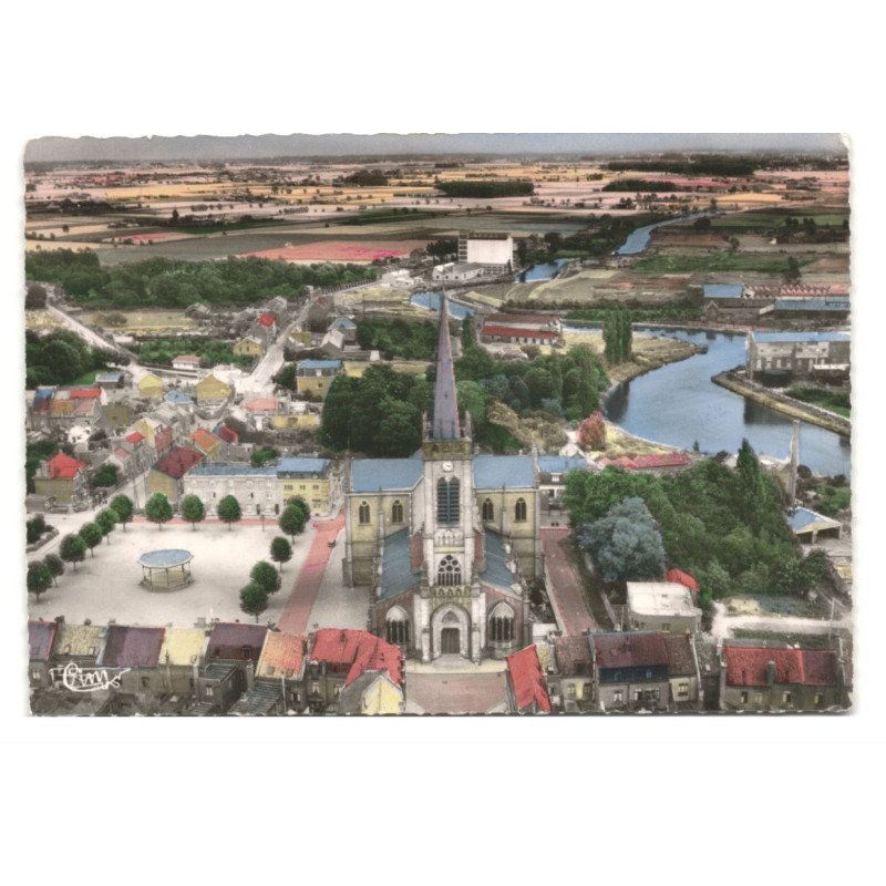 QUESNOY-sur-DEULE: l'église vue aérienne 10X15 - très bon état