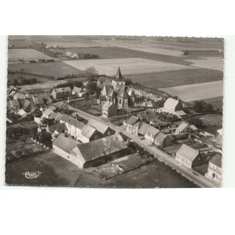 PITGAM: l'église vue aérienne 10X15 - très bon état