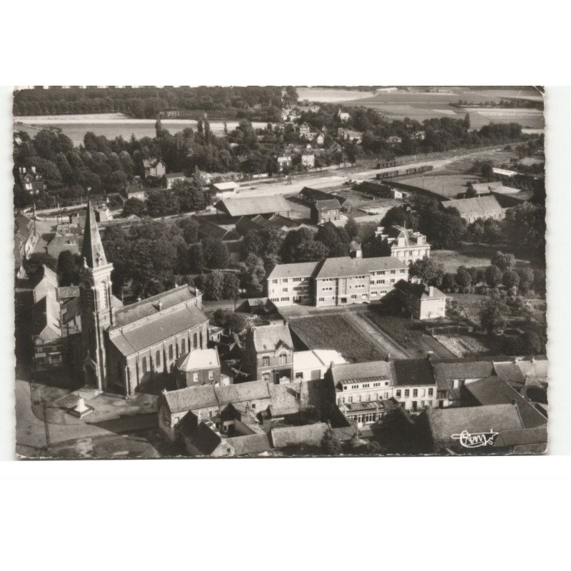 PHALEMPIN: l'église le centre d'apprentissage artisanal vue aérienne 10X15 - très bon état