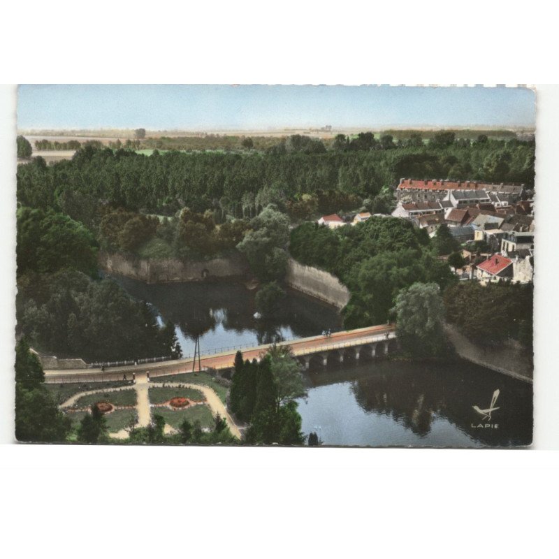 LE QUESNOY: étang du pont rouge vue aérienne 10X15 - très bon état