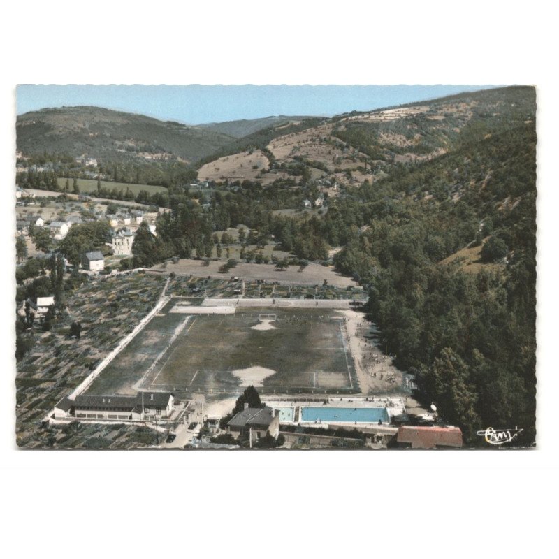 SPORTS: stade, marvejols, vue aérienne, le stade et la piscine - très bon état