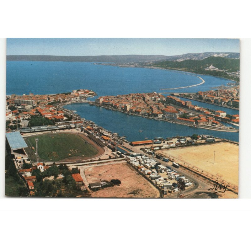 SPORTS: stade, martigues, la venise provençale, stade municipale et quartier de l'ile - très bon état