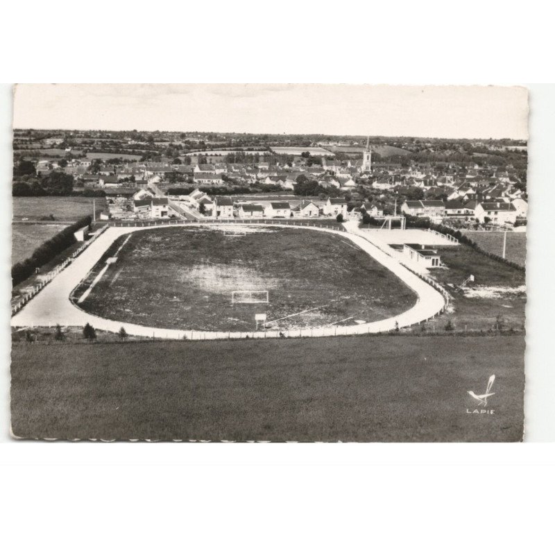 SPORTS: stade, renazé, rue des sports - très bon état