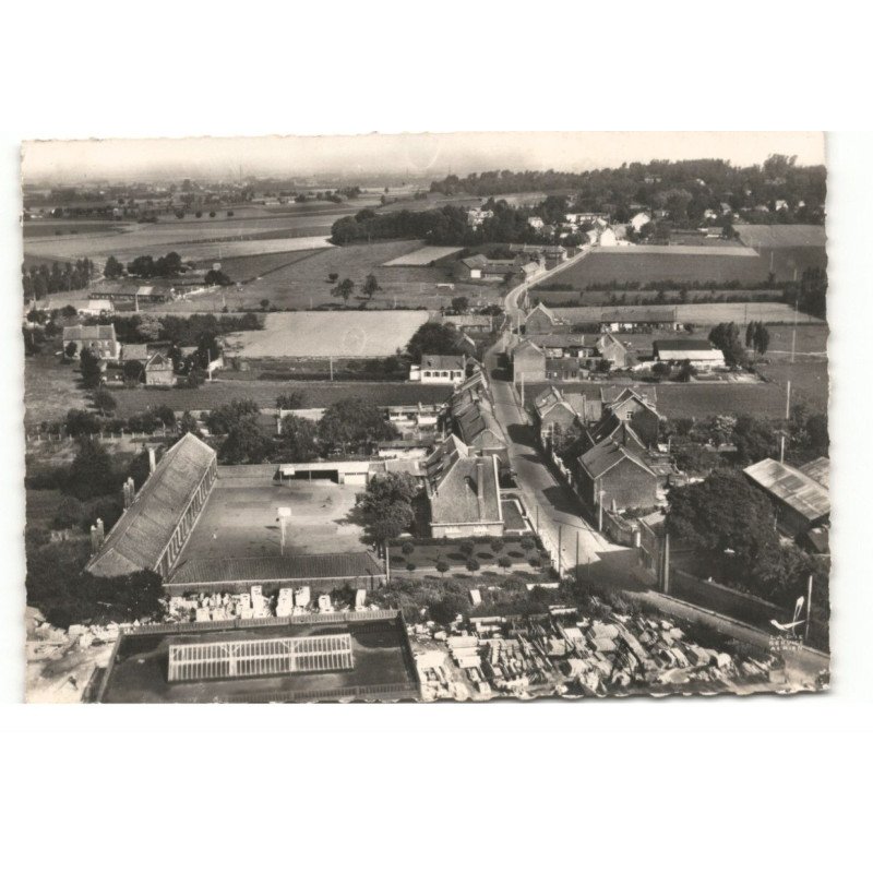 NEUVILLE-en-FERRAIN: rue d'halluin vue aérienne 10X15 - très bon état