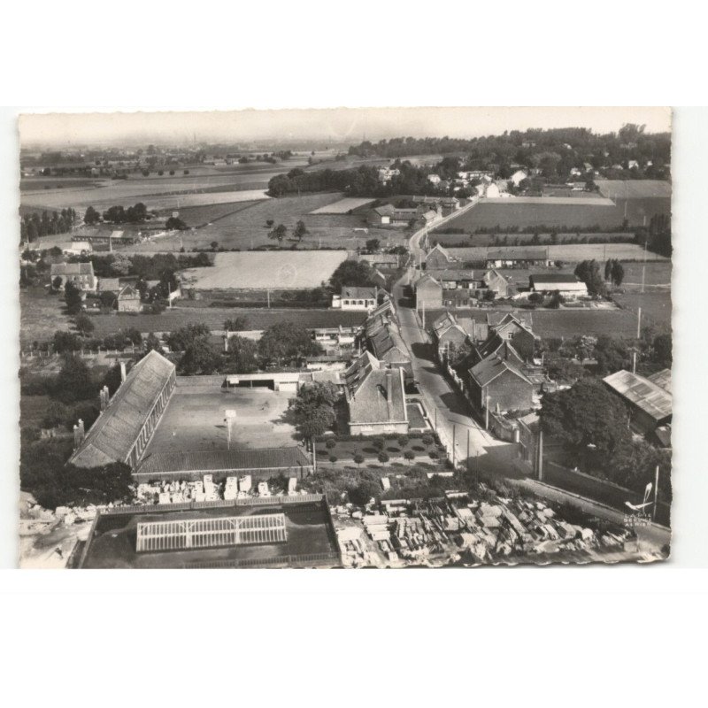 NEUVILLE-en-FERRAIN: rue d'halluin vue aérienne 10X15 - très bon état