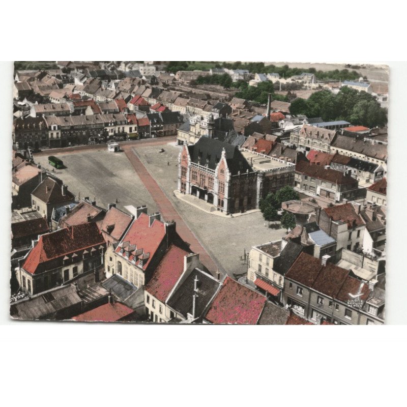 ORCHIES: l'hôtel de ville vue aérienne 10X15 - très bon état