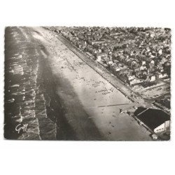 MALO-les-BAINS: la plage et le remblai vue aérienne 10X15 - très bon état