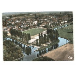 MERVILLE: le terrain des sports, la bourre vue aérienne 10X15 - très bon état