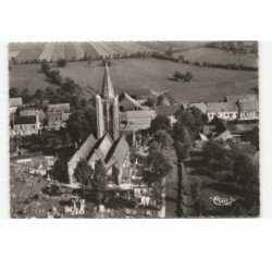 MILLAM: l'église vue aérienne 10X15 - très bon état