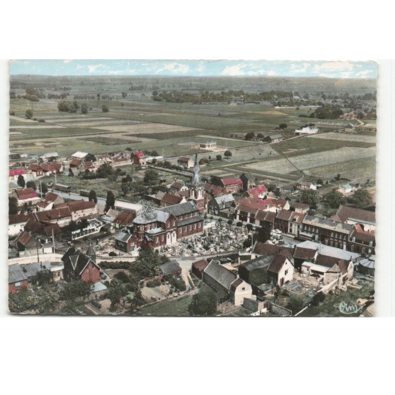 MAUBEUGE: l'église vue aérienne 10X15 - très bon état