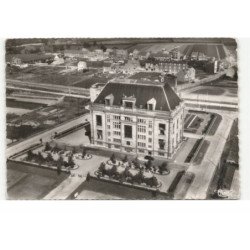 MARCQ-en-BAROEUL: l'hôtel de ville vue aérienne 10X15 - très bon état
