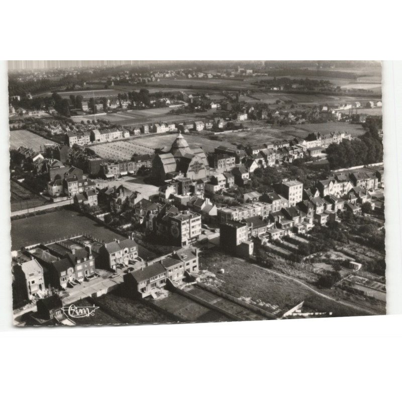 MARCQ-en-BAROEUL: l'église saint-christophe vue aérienne 10X15 - très bon état